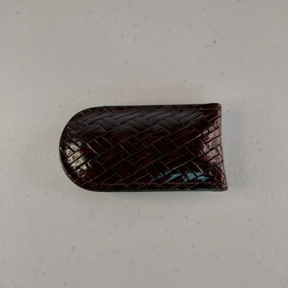 Vtg Fossil Leather Money Clip Magnetic with basketweave leather Design Brown